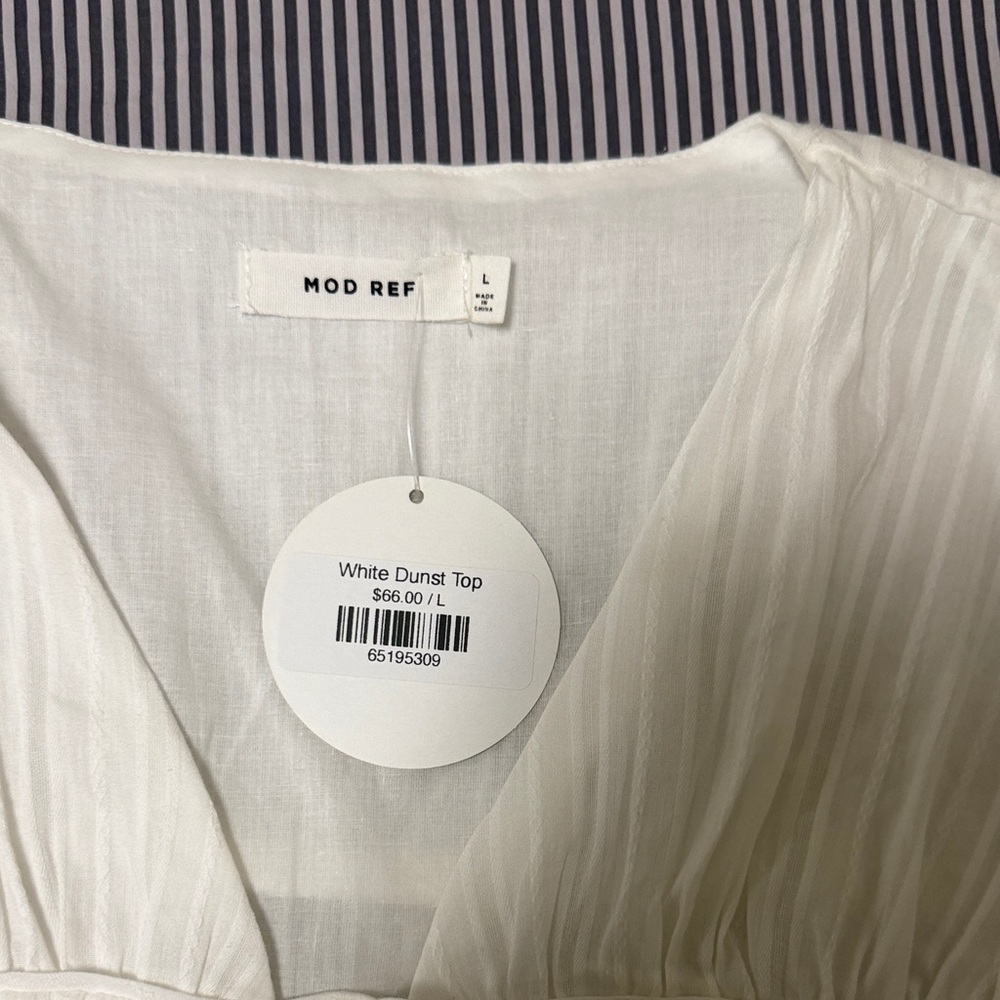 Mod Ref - White Dunst Top - Picture 2 of 4